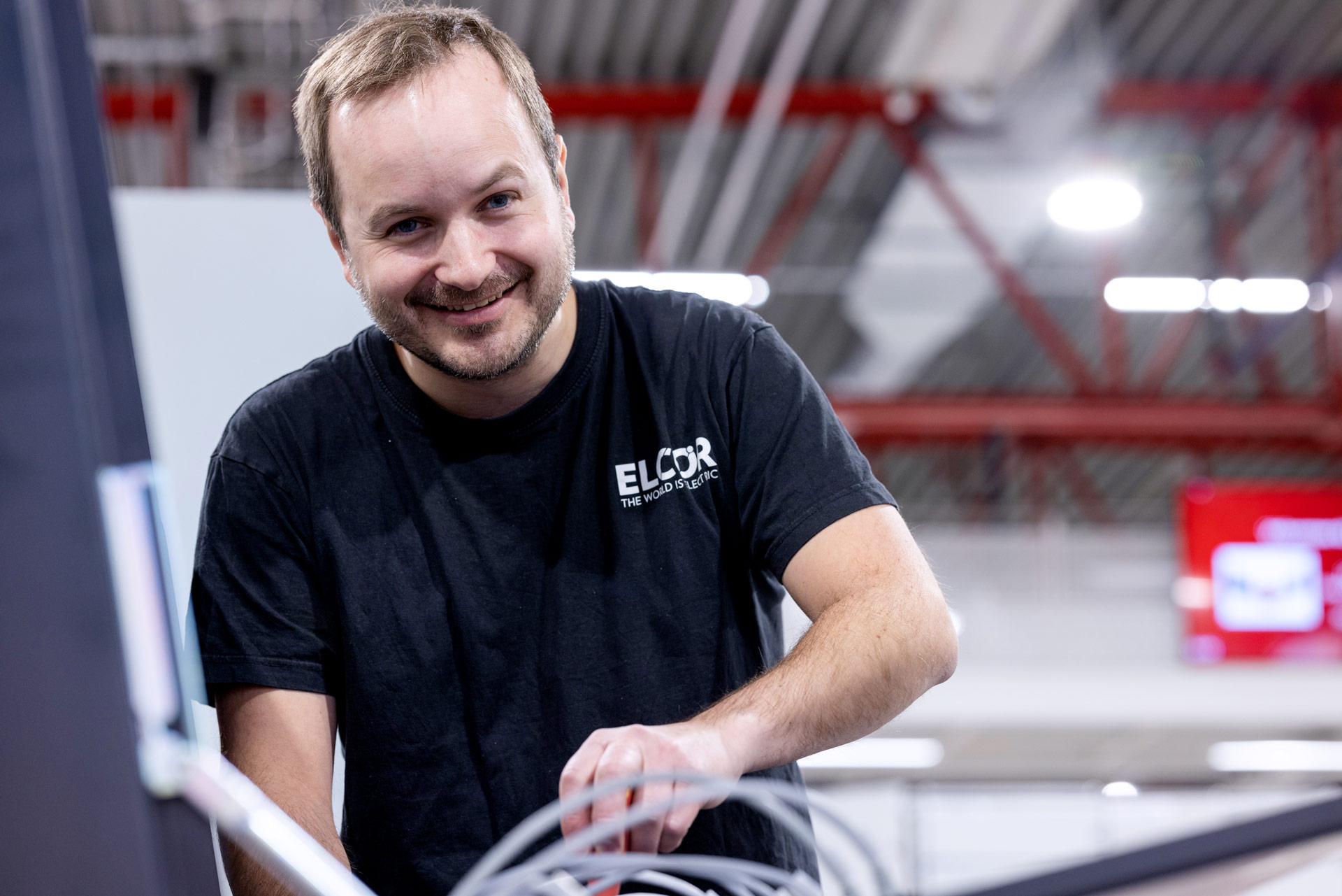 elcor. (en) – We are electrified!